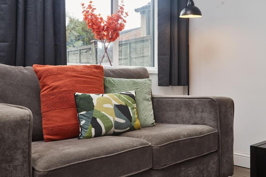 Apartamento Haw Hill House - Modern 4 Bed Normanton  Exterior foto